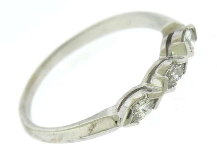 Pretty White Gold Marquise Diamond Band