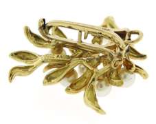 Vintage Yellow Gold Pearl & Textured Leaf Clip