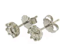 Elegant 18kt Diamond Flower Stud Earrings
