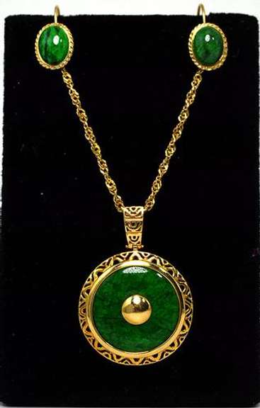 Gorgeous Green Stone Necklace and Earring Set in 14KT Yellow Gold