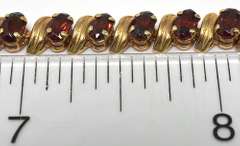 Dazzling 8.40CTW Garnet Bracelet in 14KT Yellow Gold