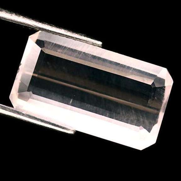 Gorgeous 7.94ct platinum pink Rose Quartz