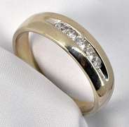 Tasteful Man's WG Diamond Band