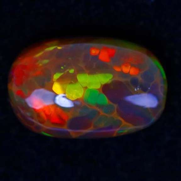 Stunning 2.42ct rare honey comb Black Opal