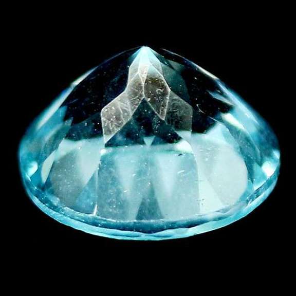 Vibrant and large 4.92ct Topaz solitaire