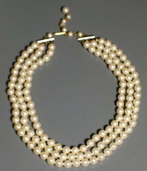 Cultured Freshwater Pearl Necklace