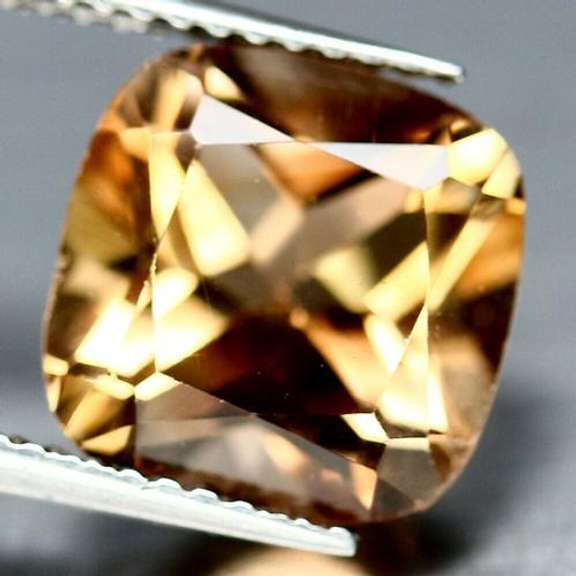 Glittering 5.06ct champagne Imperial Topaz