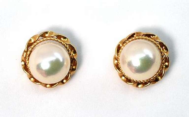 Nice 18k Pearl Earrings