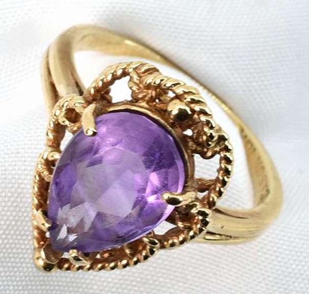 Lovely Pear Shaped Amethyst Ring