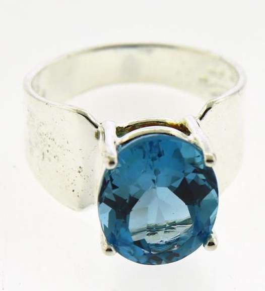 Sterling Silver Blue Topaz Ring