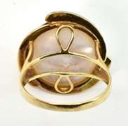 Lustrous Mobe Pearl Ring
