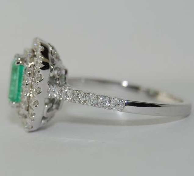 18kt White Gold Emerald & Diamond Cocktail Ring