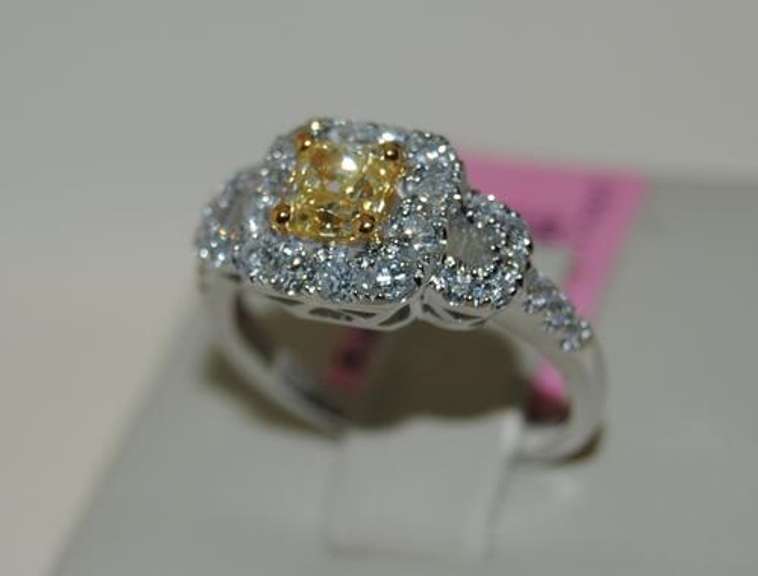 18kt Rich Yellow Diamond Ring