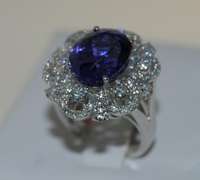 18kt White Gold Tanzanite & Diamond Ring