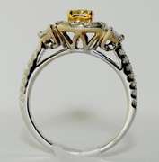 18kt White Gold Diamond Ring