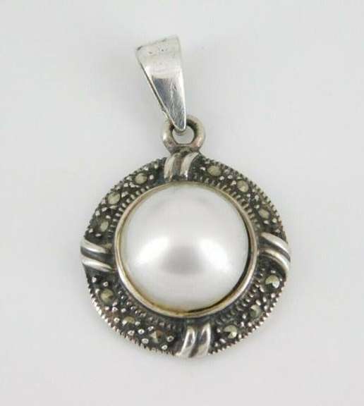 Sterling Silver Pearl & Marcasite Pendant