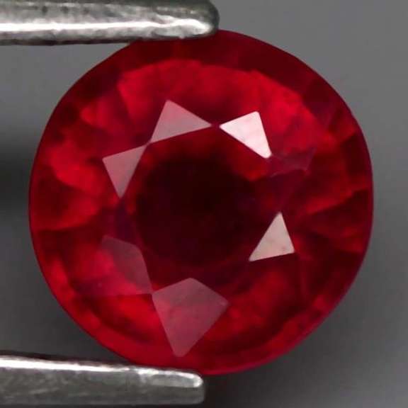 Stunning deep red 1.22ct Ruby solitaire