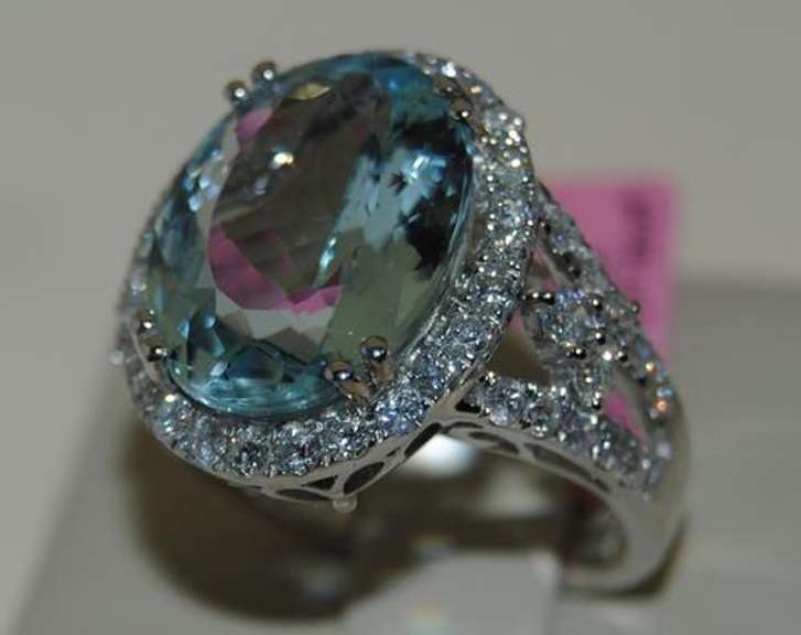 14kt White Gold Aquamarine & Diamond Ring