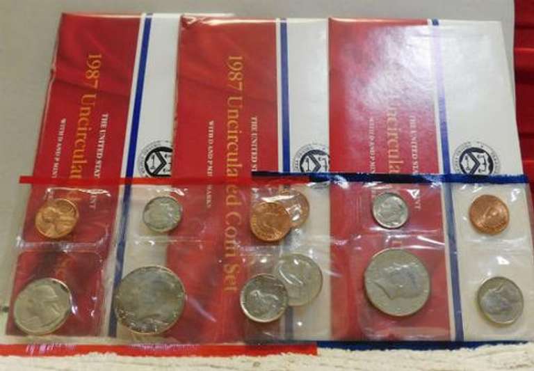 3 each 1987 Uncirculated Mint Sets  P and D