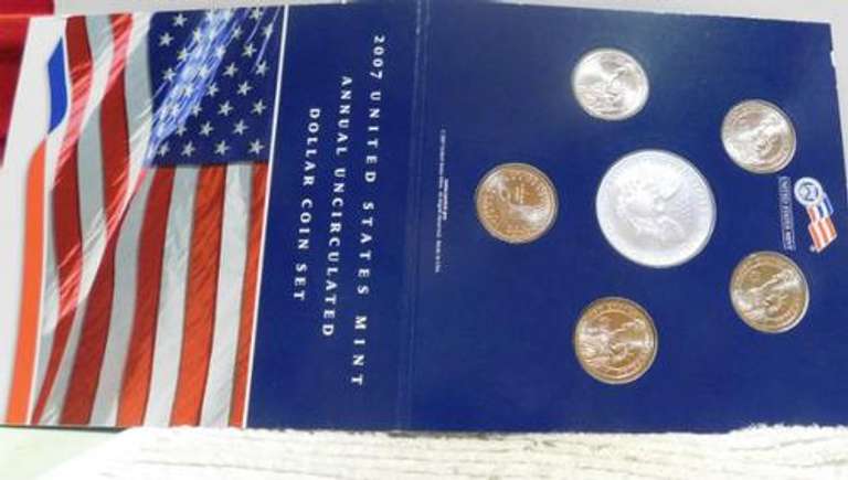 2007 Dollar Set, w/Silver Eagle, Uncirculated Mint