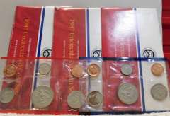 3 each 1987 Uncirculated Mint Sets  P and D