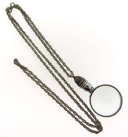 Vintage Silver Tone Magnifying Glass Pendant With Long Rope Chain