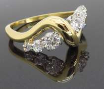 Unique Diamond & Gold Wave Ring