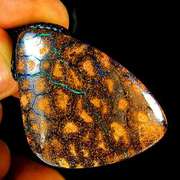 Snake skin patterned 86.90ct Boulder Opal pendant