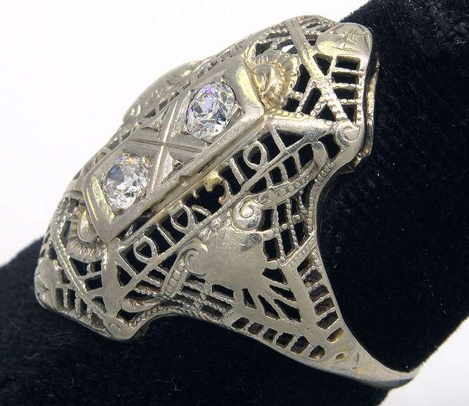 Antique Diamond Art-Deco Inspired  Ring