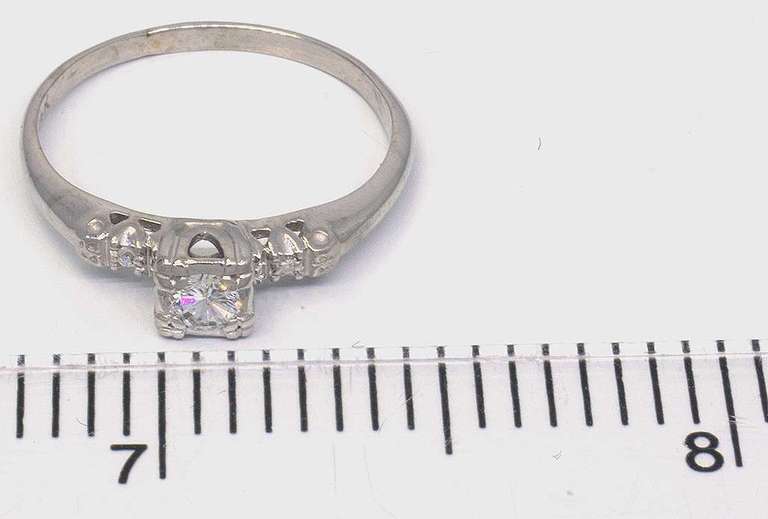 Vintage Diamond Ring in White Gold