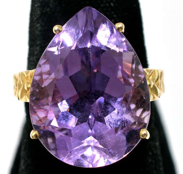 Awe-Inspiring Amethyst Ring in 14KT Yellow Gold
