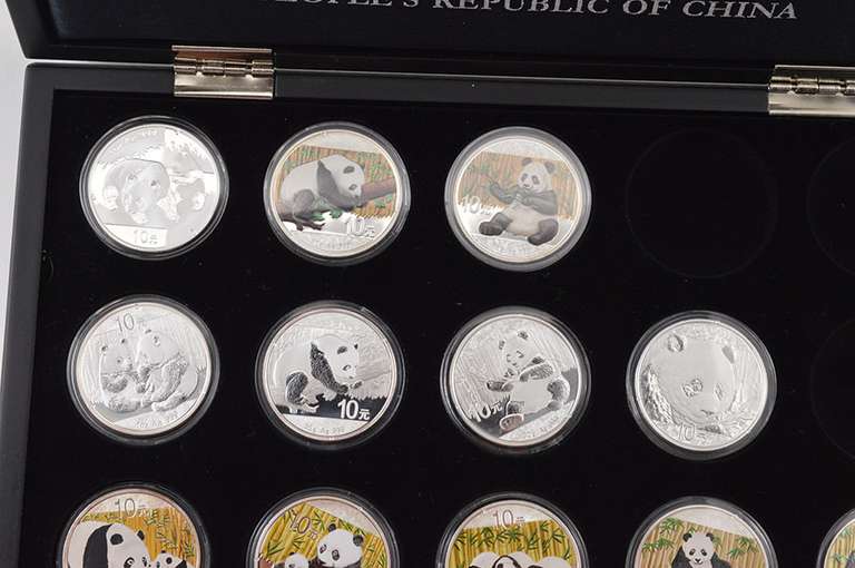 2008-2018 China 10 Yuan Panda 1 Oz .999 Fine Silver 17 Coin Set - Box