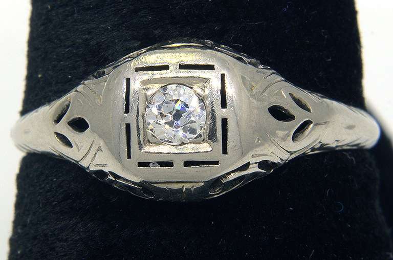 Vintage Diamond Cutout Ring