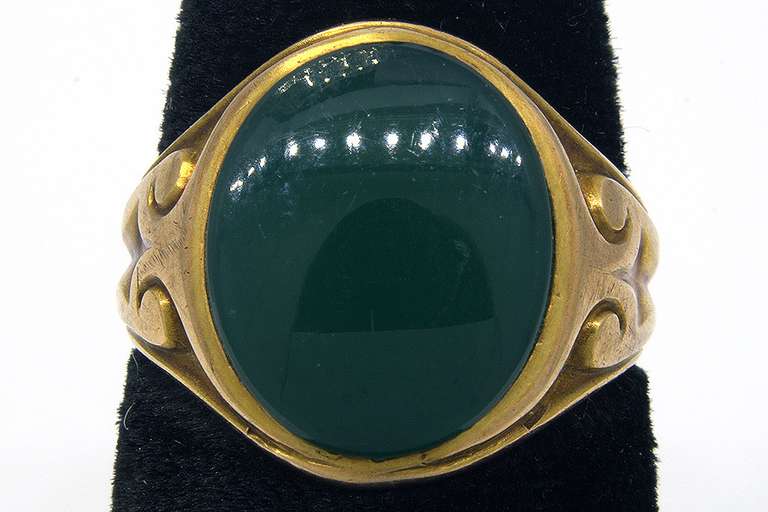 Art Nouveau Green Chalcedony Signet Pinky Ring