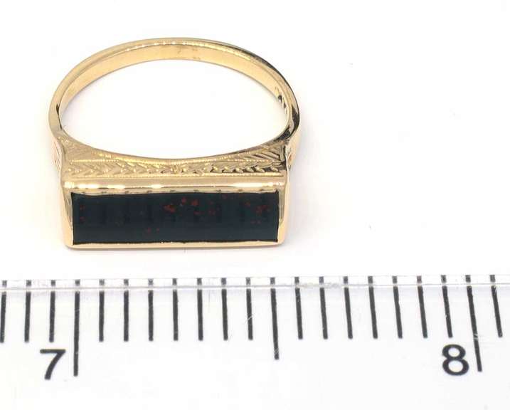 Interesting Rectangular Stone Ring