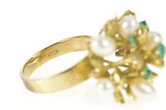 14K Yellow Gold 1960's Pearl Emerald Leaf Cluster Cocktail Ring