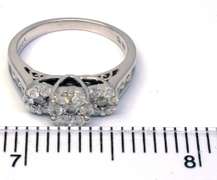 Gorgeous 1CTW Diamond Flower Motif Ring