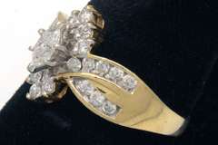 Sparkling Diamond Cluster Ring