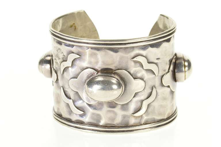Sterling Silver Ornate Hammered Oval Design Statement Cuff Bracelet