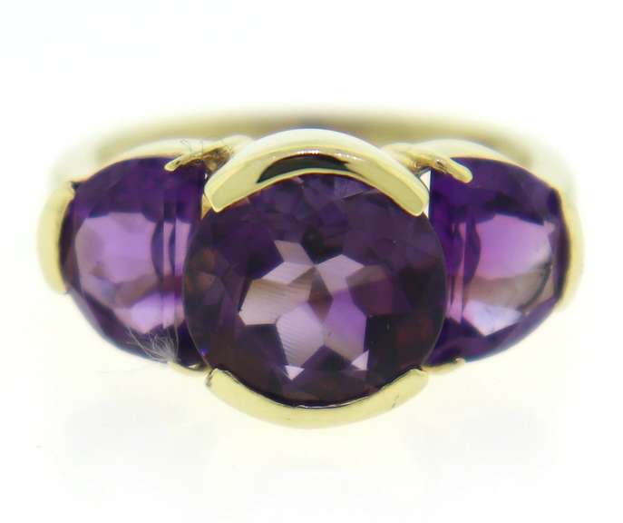 Gorgeous 3 Stone Amethyst Yellow Gold Ring