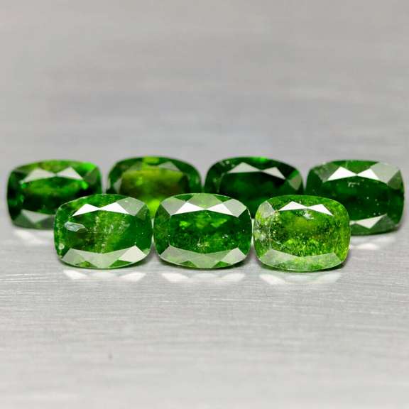 Rich forest green 9.51ct Chrome Diopside set