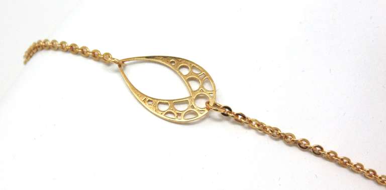 Pretty 18kt Zoughaib Open Teardrop Bracelet