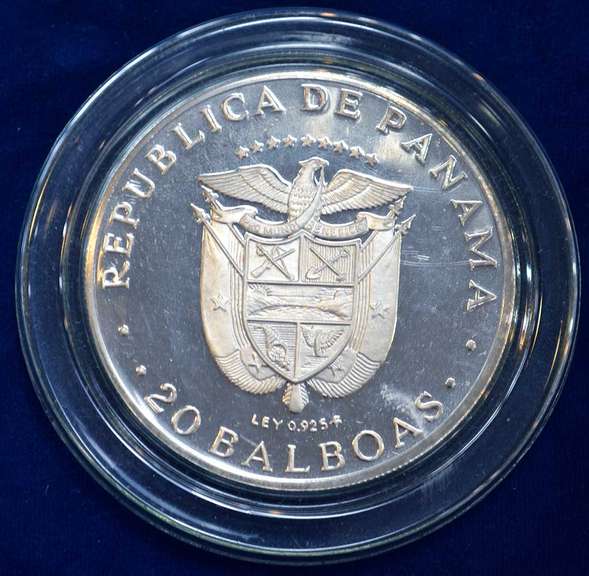 1972 Republic Of Panama 20 Balboas Proof Coin . With Box and COA 4.166 Troy  OZ  of Sterling Silver