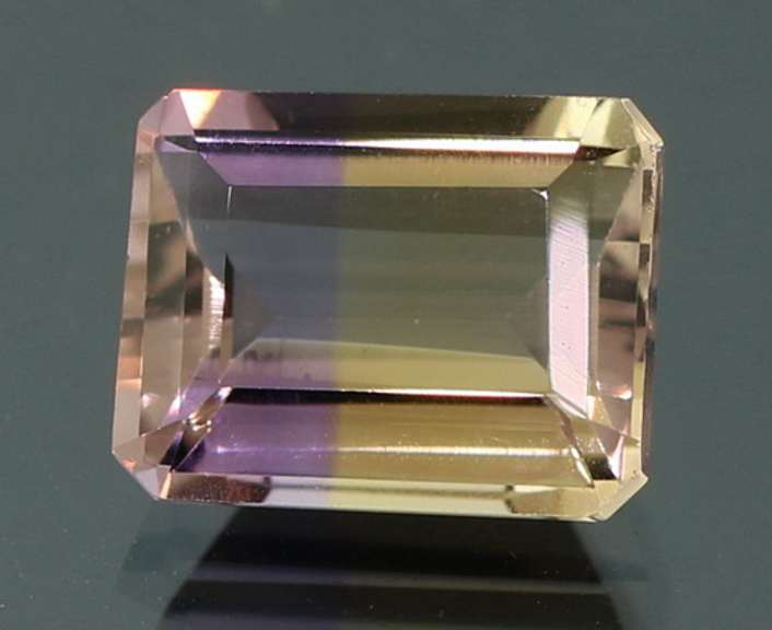 Delicately shaded 2.50ct VVS Ametrine