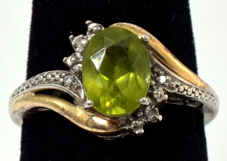 Vintage Sterling Silver Peridot Ring