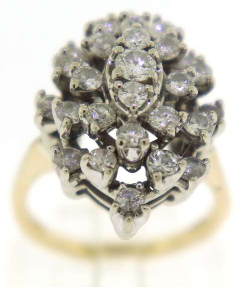 Gorgeous Round Brilliant Cut Diamond Cluster Ring