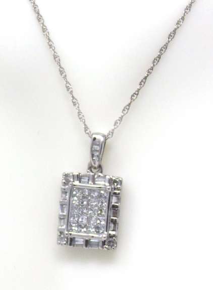 Charming Diamond Invisible Set Necklace