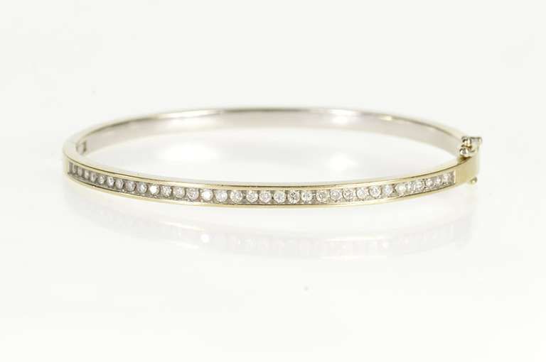 14K White Gold 0.82 Ctw Diamond Channel Oval Bangle Bracelet