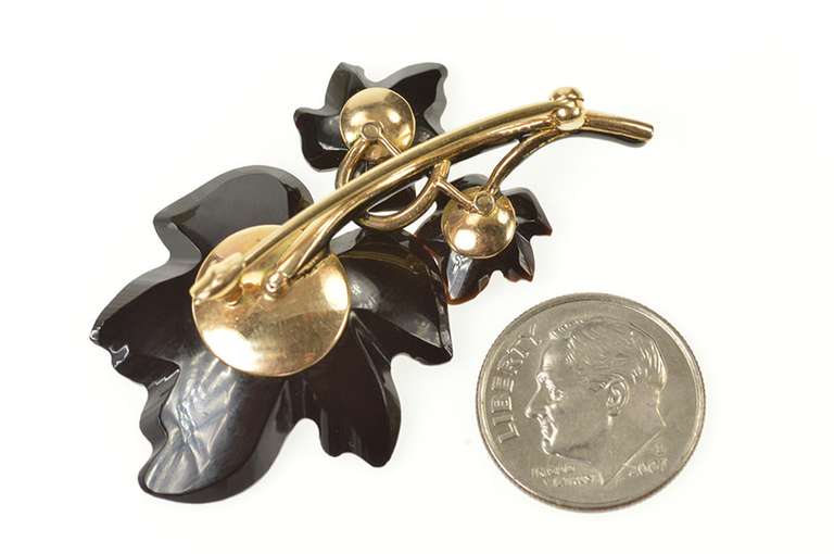 14K Yellow Gold 1960's Black Bakelite Diamond Leaf Cluster Pin/Brooch