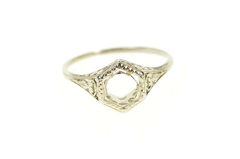 18K White Gold Art Deco Etched Filigree Engagement Setting Ring